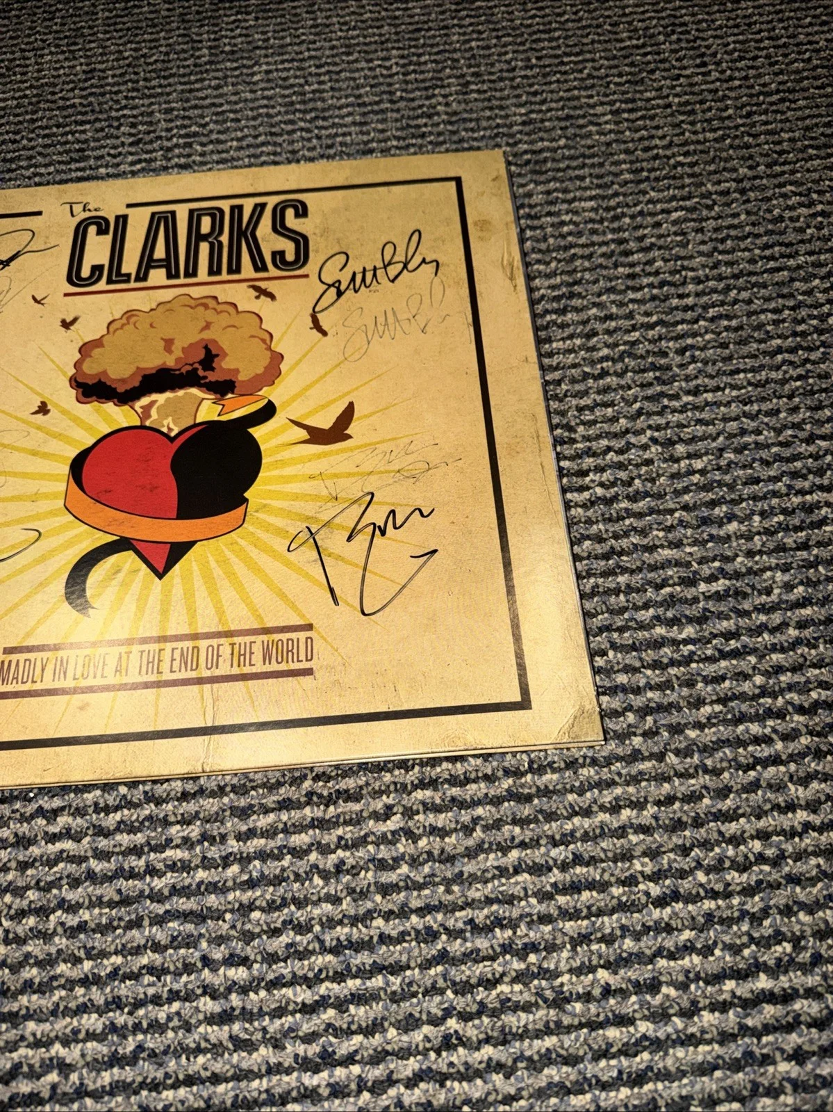 The Clarks Signed Autographed Record Madly In Love With The End Of The World, изображение 3