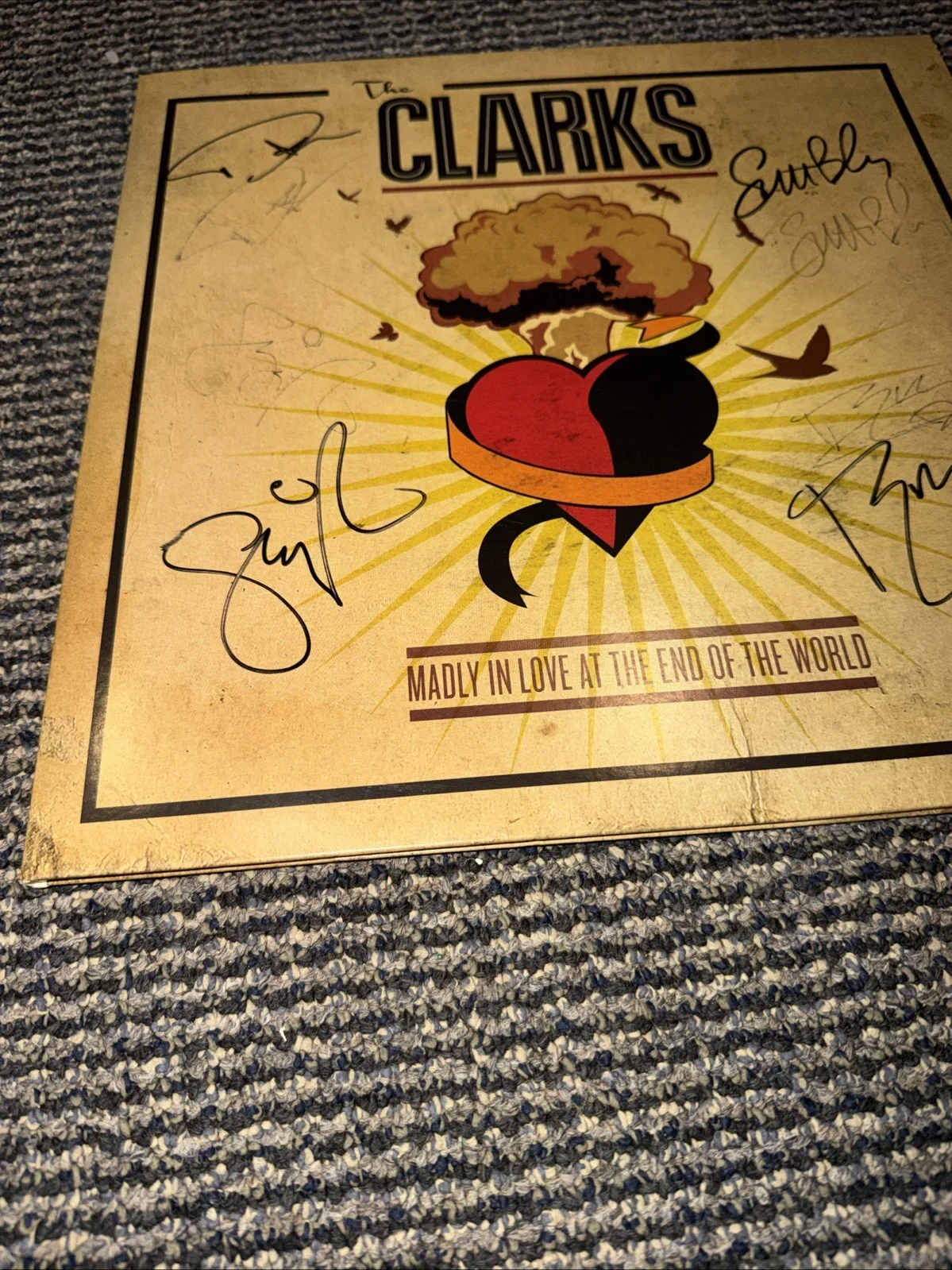 The Clarks Signed Autographed Record Madly In Love With The End Of The World, изображение 4
