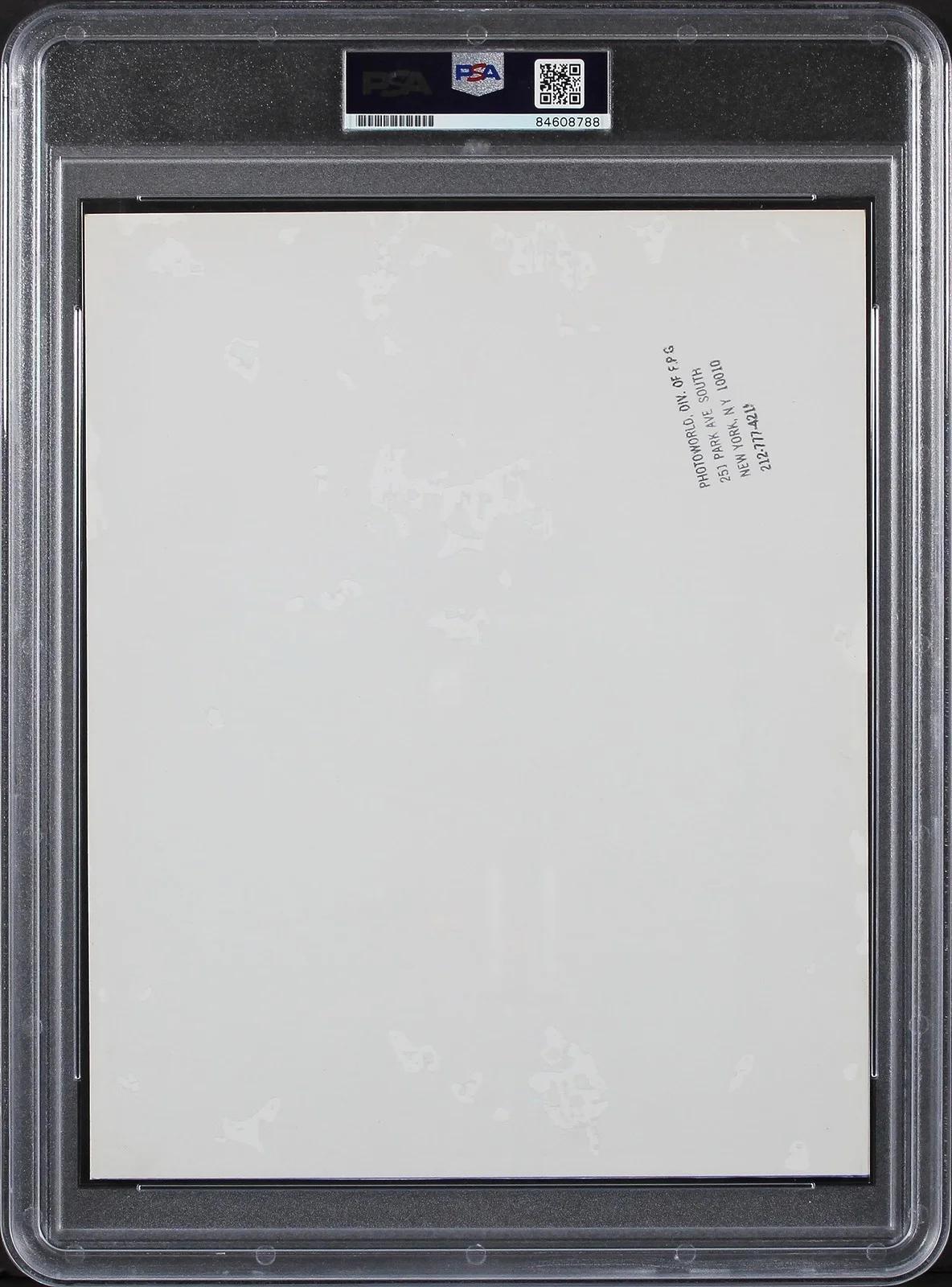 Audrey Hepburn — Audrey Hepburn Breakfast At Tiffany's Authentic Signed 8x10 Photo PSA Slabbed, изображение 5