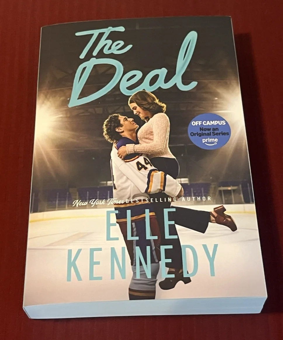 TV SHOW CAST — OFF CAMPUS CAST SIGNED X6 THE DEAL TV COVER SC BOOK AUTOGRAPH COA + PROOF, image 5