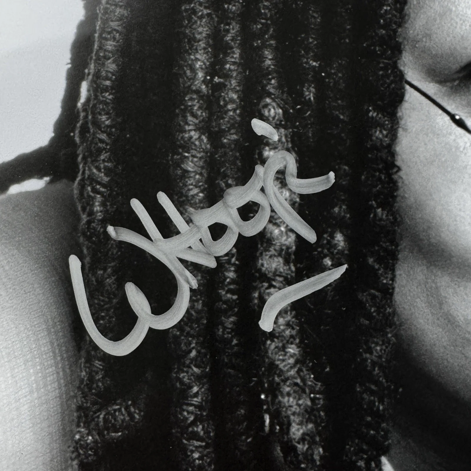 Whoopi Goldberg Signed 8x10 Autographed Photo Black & White Early 2000s Actress, изображение 2