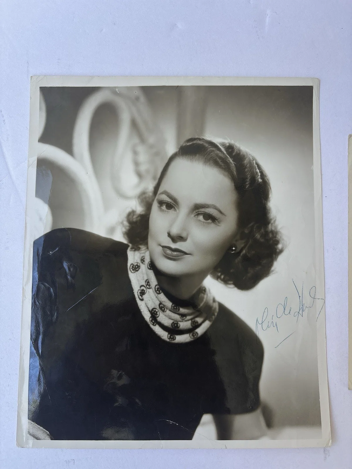 Olivia De Havilland 2 Signed Photographs Autograph, image 5
