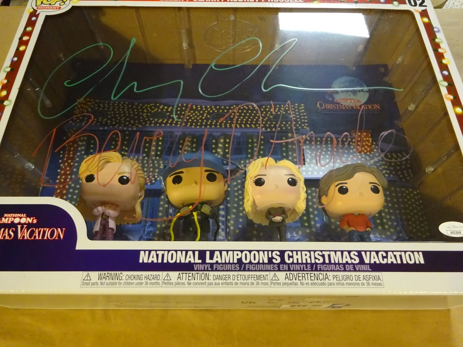 Chevy Chase & Beverly D'Angelo — Chevy Chase & Beverly D'Angelo Christmas Vacation Deluxe Funko Pop JSA COA