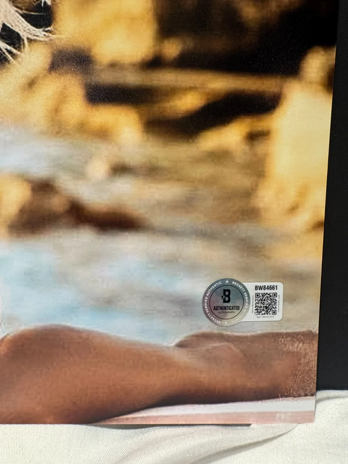 OLIVIA LIVVY DUNNE SIGNED 11X14 SI SWIMSUIT PHOTO AUTO BEAUTIFUL BECKETT BAS COA, изображение 2