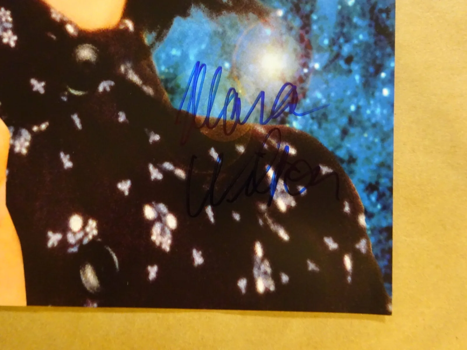 Mara Wilson — Signed Mara Wilson Autographed Matilda 11"x17" Photo JSA COA, image 4