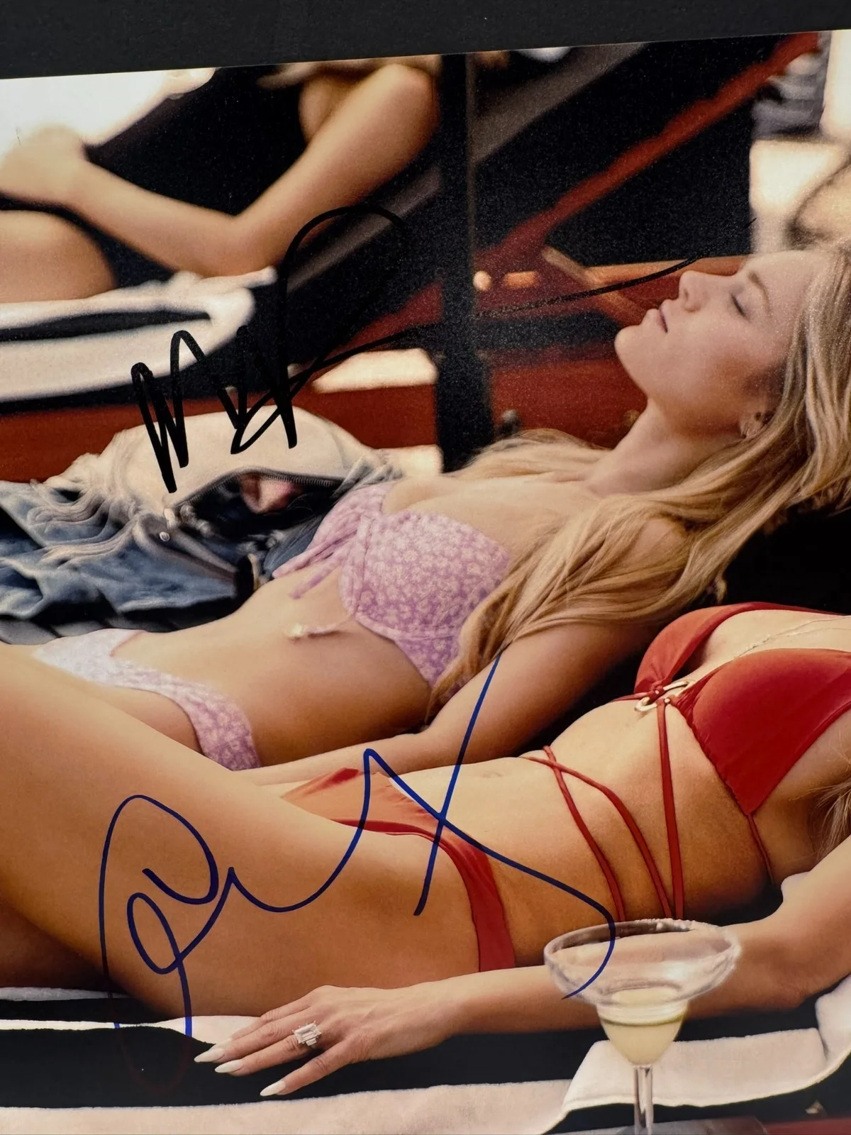 MICHELLE RANDOLPH AND ALI LARTER SIGNED 11X14 LANDMAN PHOTO AUTO BECKETT BAS COA, изображение 2