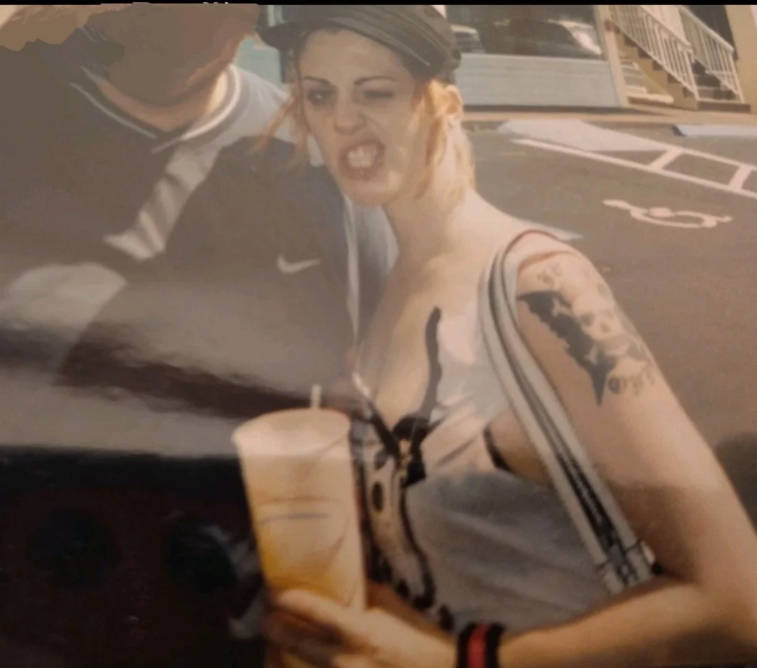Brody Dalle The Distillers Signed 8x10 Sexy Punk Rocker, изображение 2