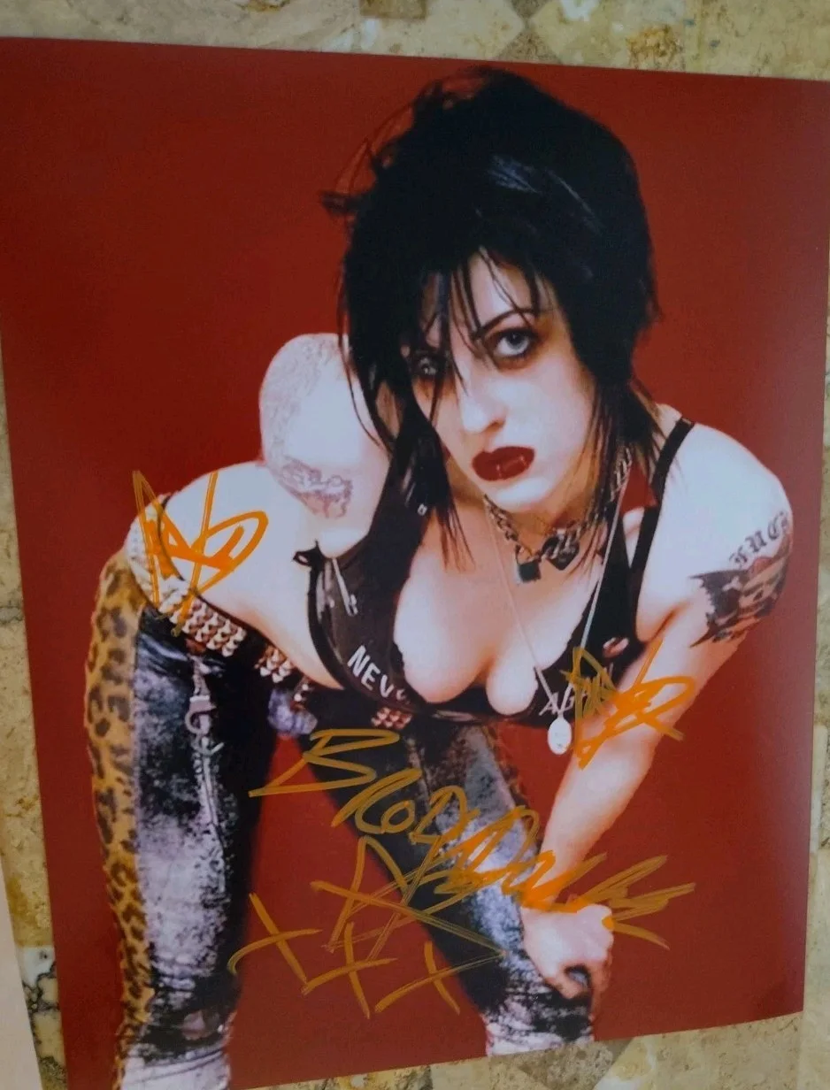 Brody Dalle The Distillers Signed 8x10 Sexy Punk Rocker, изображение 3