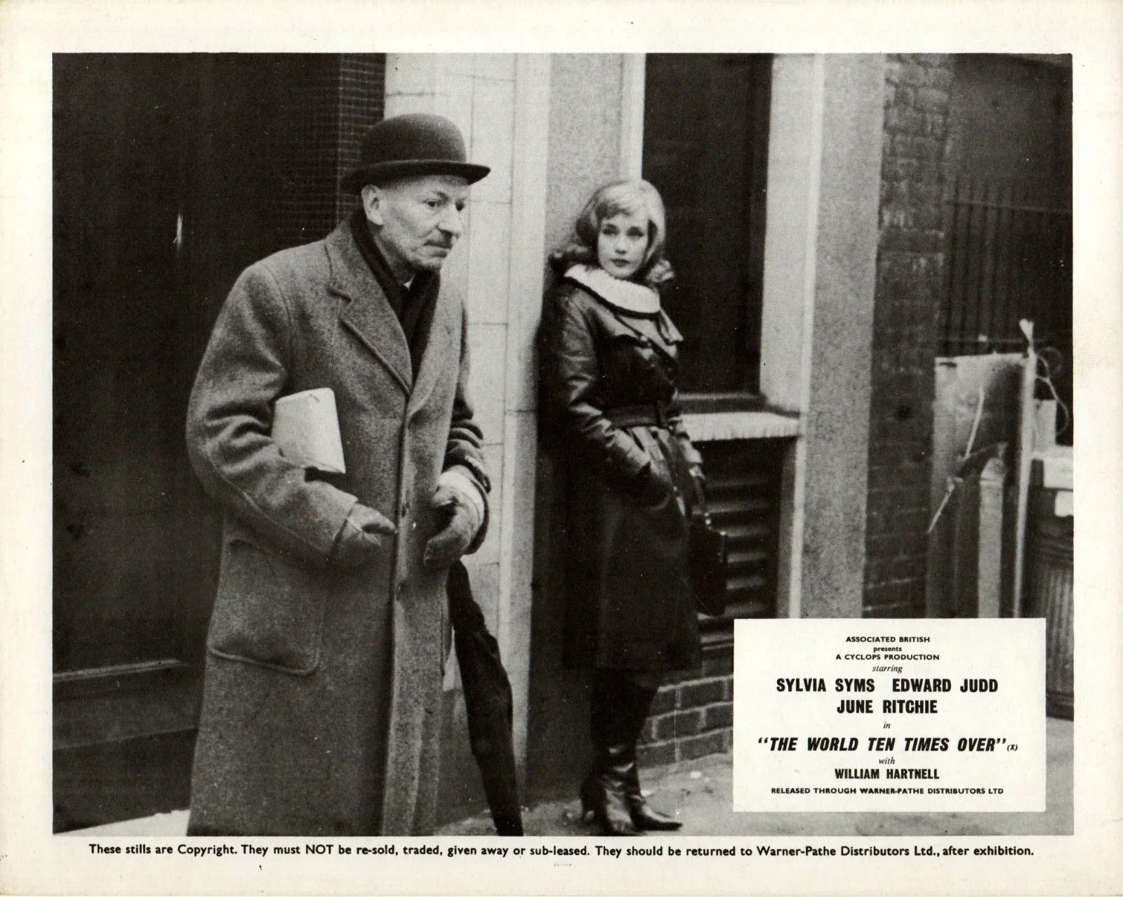 WORLD TEN TIMES OVER 1963 Sylvia Syms Edward Judd June Ritchie UK 10x8 LOBBY SET, изображение 4