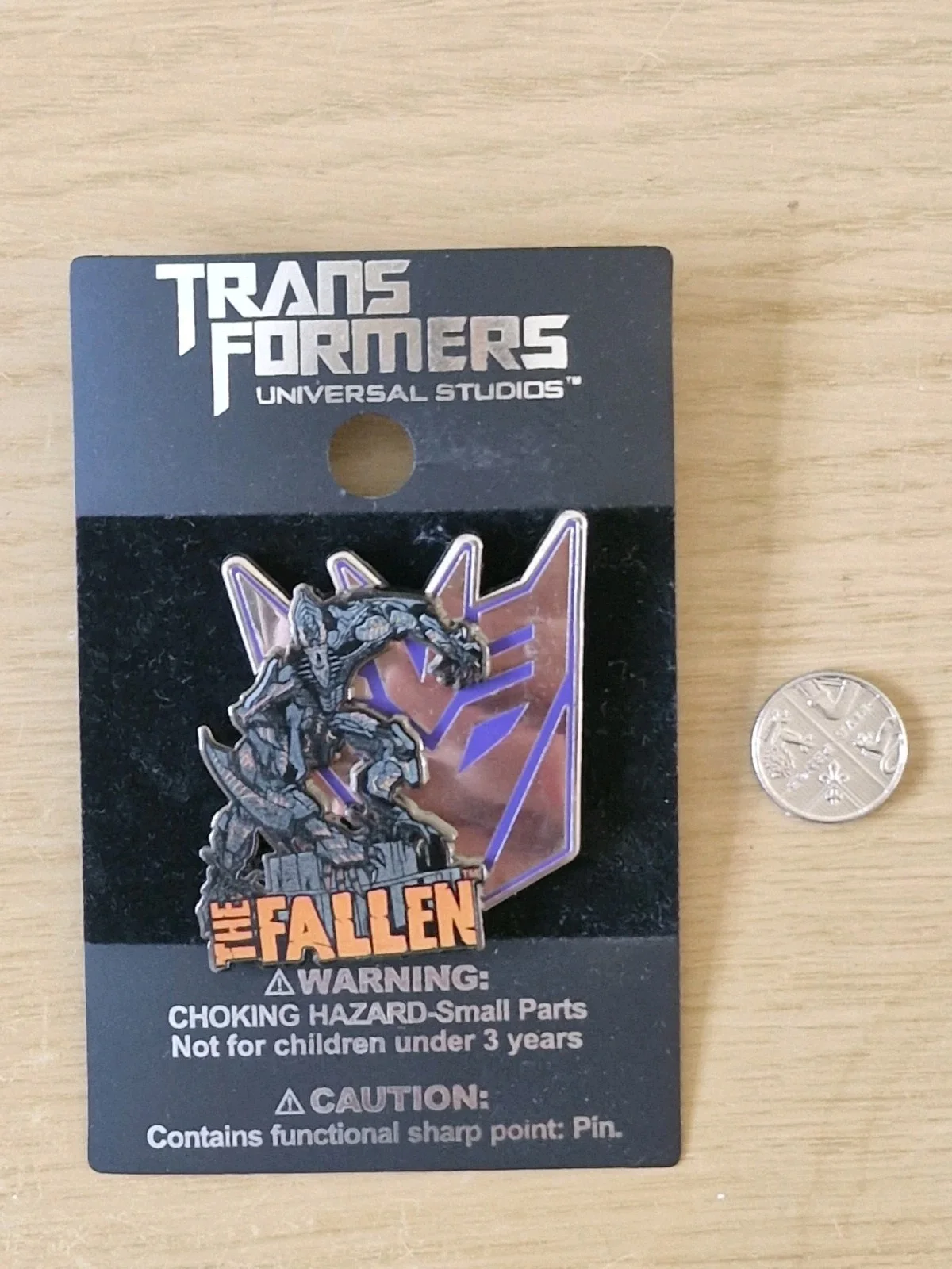 Universal Studios Transformers The Fallen Enamel Pin Hasbro New On Card, image 3