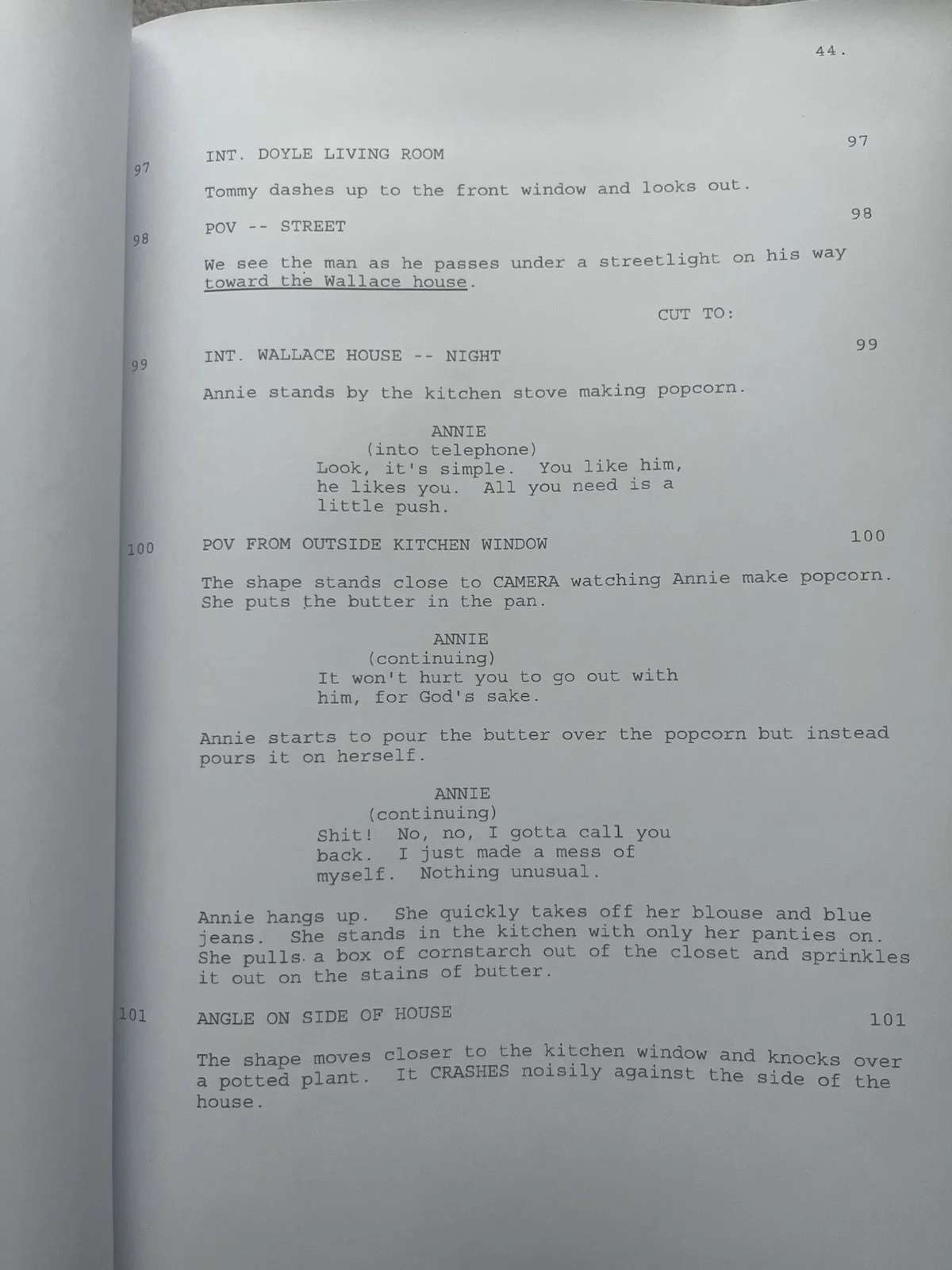 Halloween Screenplay / Script. Jamie Lee Curtis, Donald Pleasance., image 2
