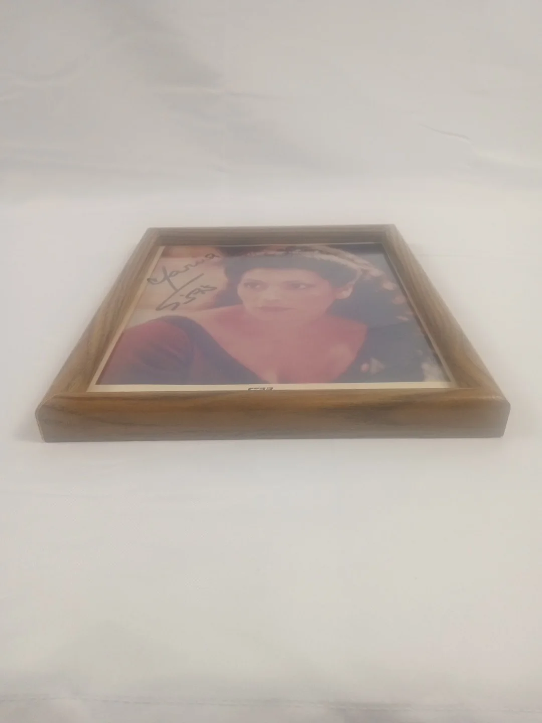 1991 Paramount Pictures Star Trek Autographed Picture Marina Sirtis, image 4