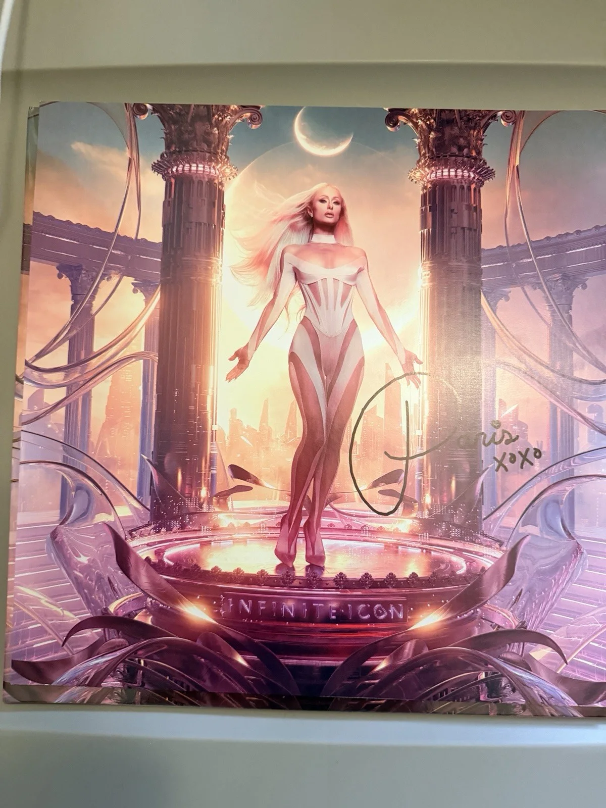 Infinite Icon PARIS HILTON Signed/Autographed Vinyl Record NIP New Factory Mint, image 2