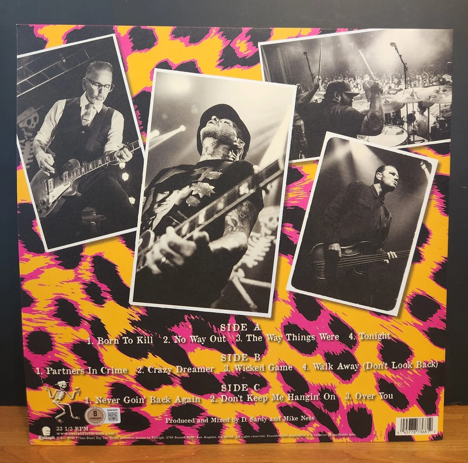MIKE NESS SOCIAL DISTORTION SIGNED BORN TO KILL VINYL ALBUM RECORD BAS COA, изображение 2
