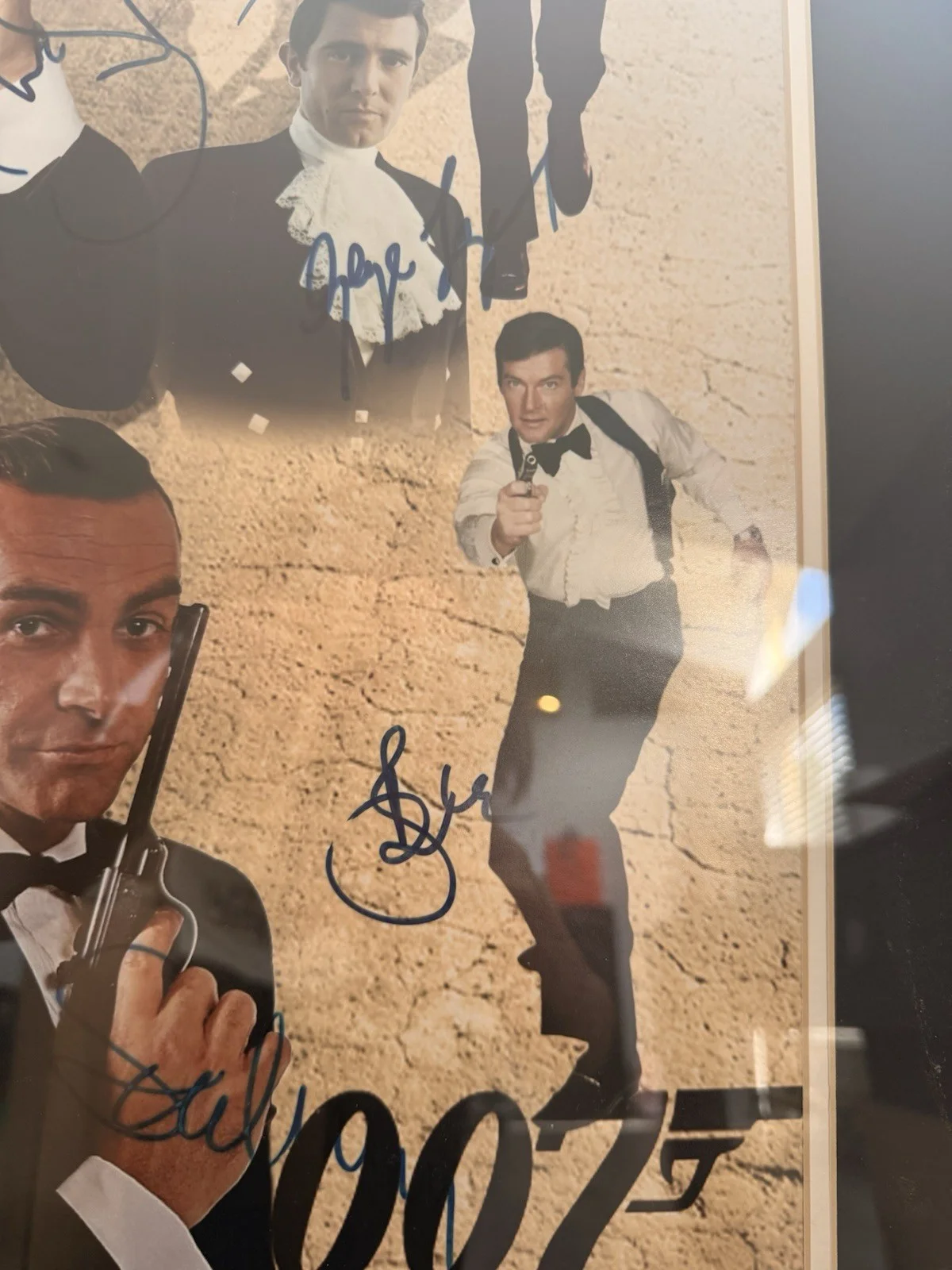 Sean Connery, George Lazenby, Roger Moore, Timothy Dalton, Pierce — James Bond 007 Multi-Signed Framed Photo COA R&M Real Connery Lazenby Moore, изображение 5