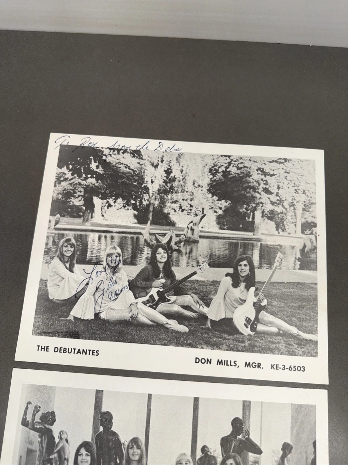 Lester Cole — Don Mills Mrg. Debutantes Signed Autograph Signature Vintage Photograph C2#1, изображение 2