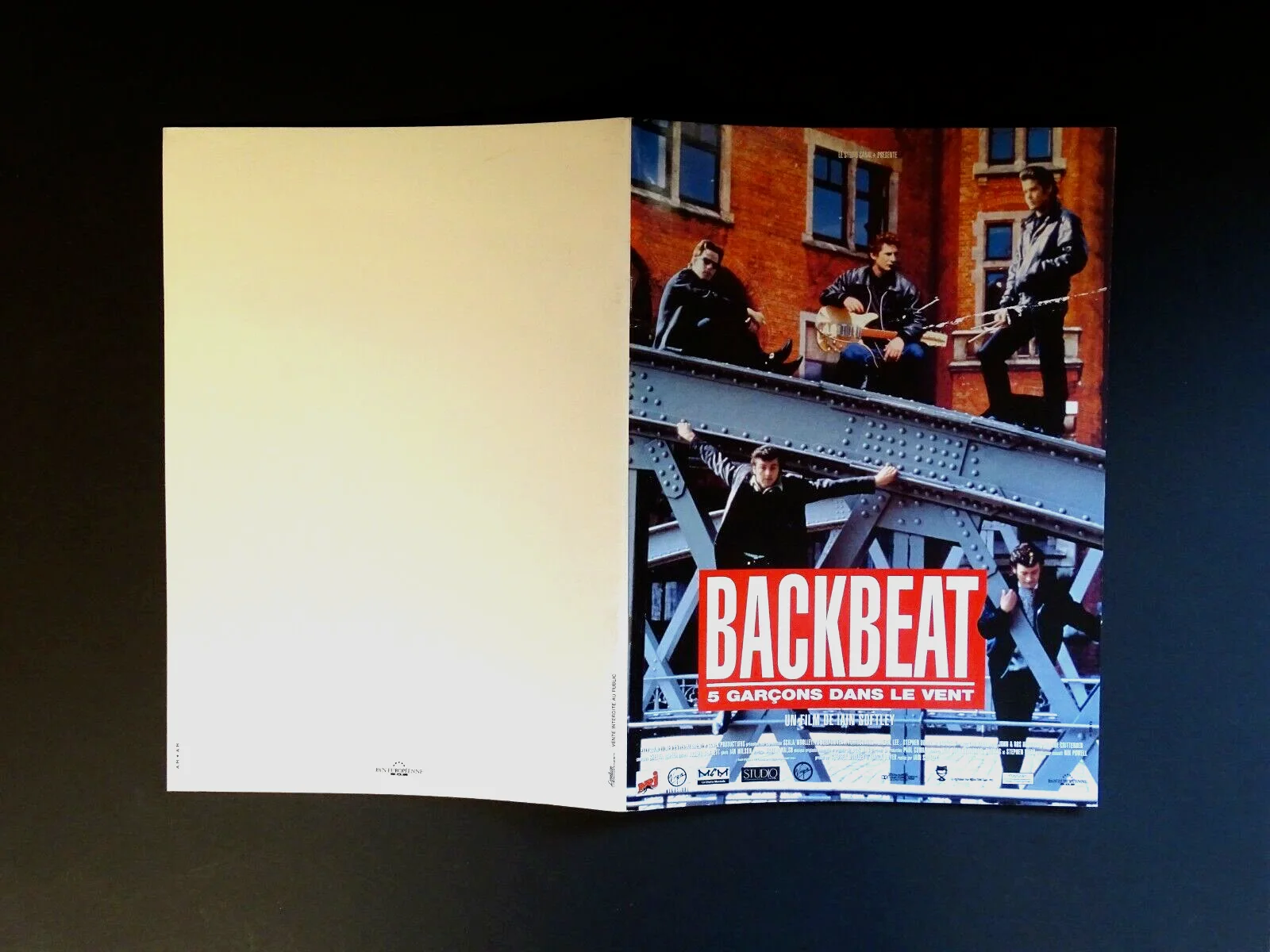 Backbeat The Beatles 1994 biopic original French movie posters + launch brochure, изображение 3
