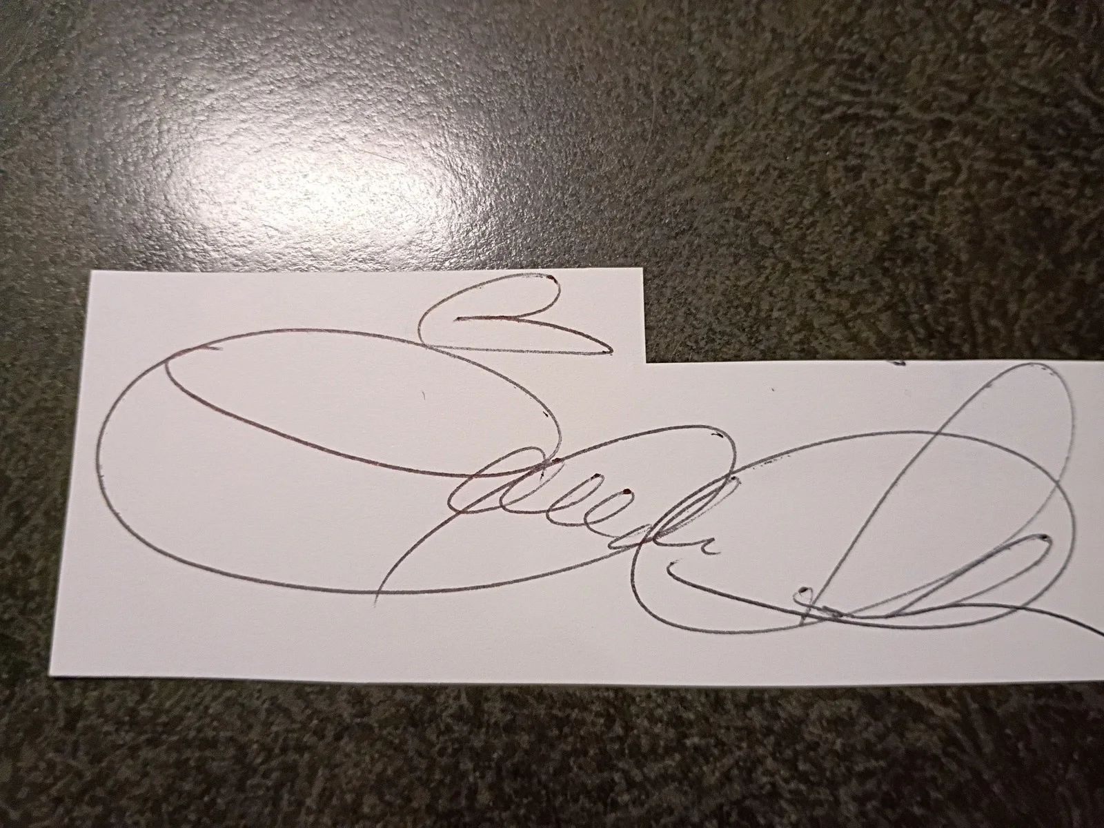 CLAUDIA CHRISTIAN — CLAUDIA CHRISTIAN Hand Signed Autograph Cut With Photo - SEXY BABYLON 5 ACTRESS, image 2