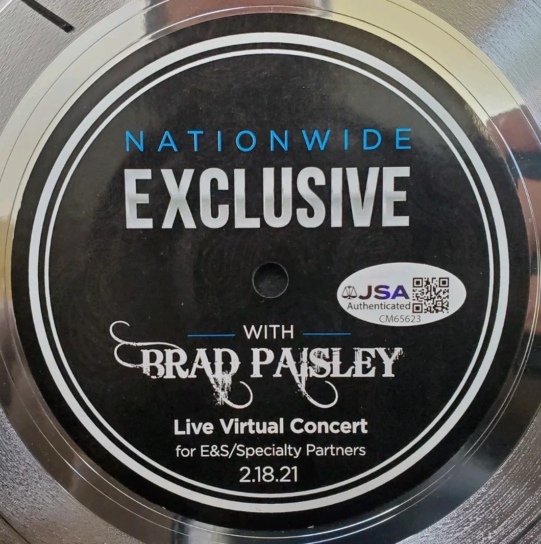 NICE Framed Autographed Brad Paisley Platinum Record Signed JSA Music Concert, image 4