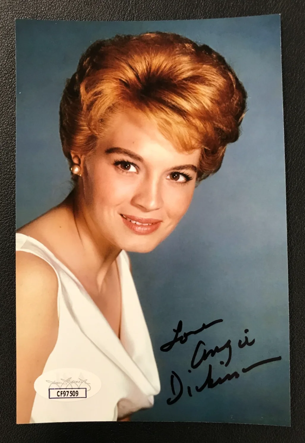 Angie Dickinson — Angie Dickinson Signed Color Photo JSA Cert w/COA Actress 'Police Woman' AUTO!, изображение 2