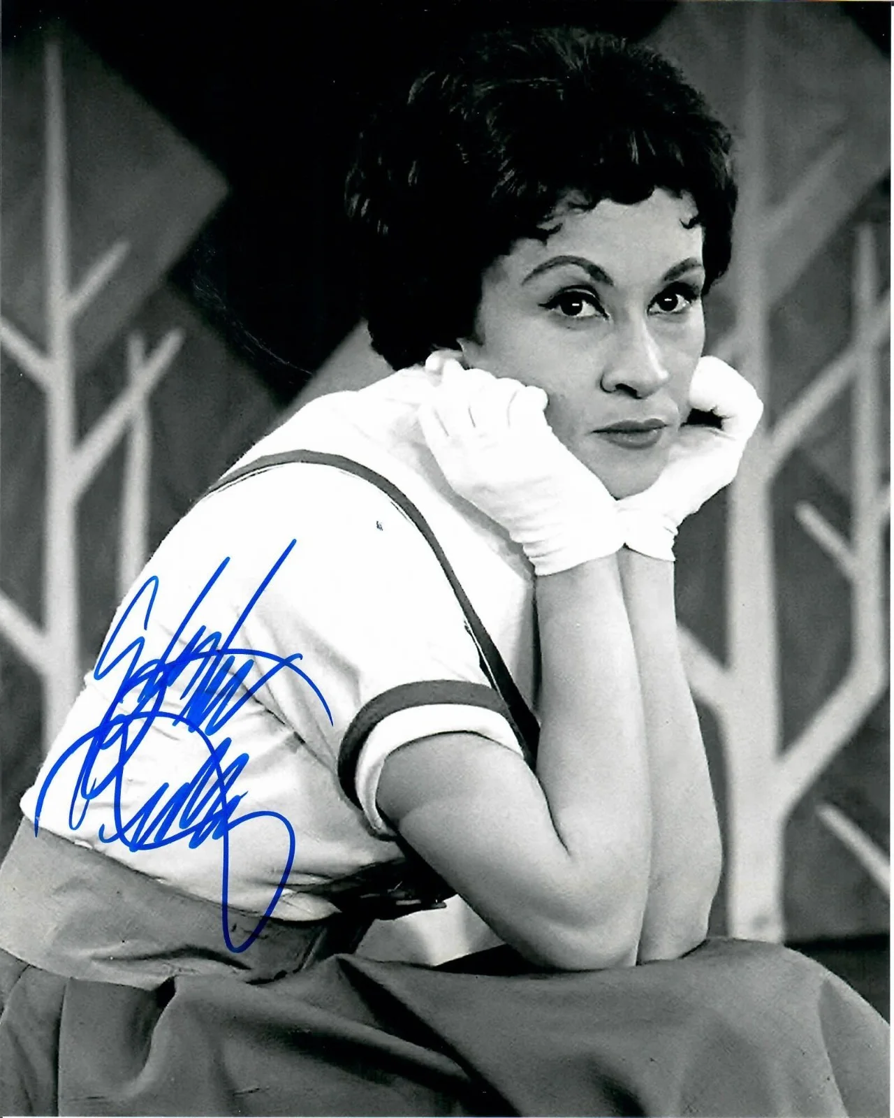 Chita Rivera — Chita Rivera West Side Story Actress As Anita Dancer Signed 8 x 10 Photo TTM COA