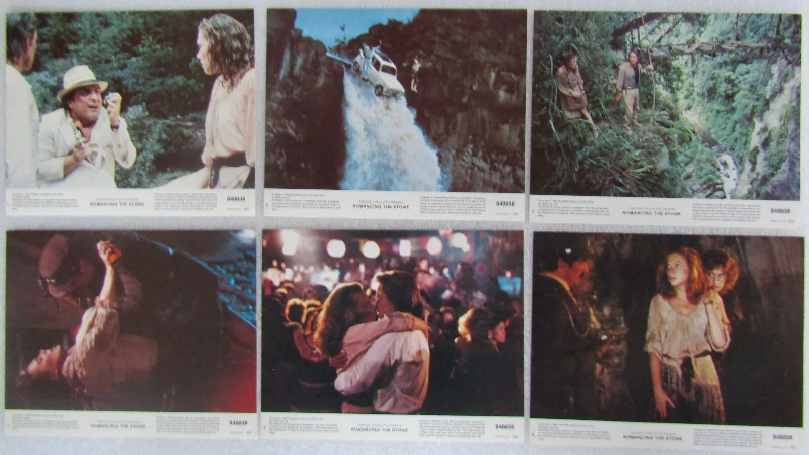1984 Lobby Cards 10 x 8 - ROMANCING THE STONE - Michael Douglas, Kathleen Turner, изображение 2