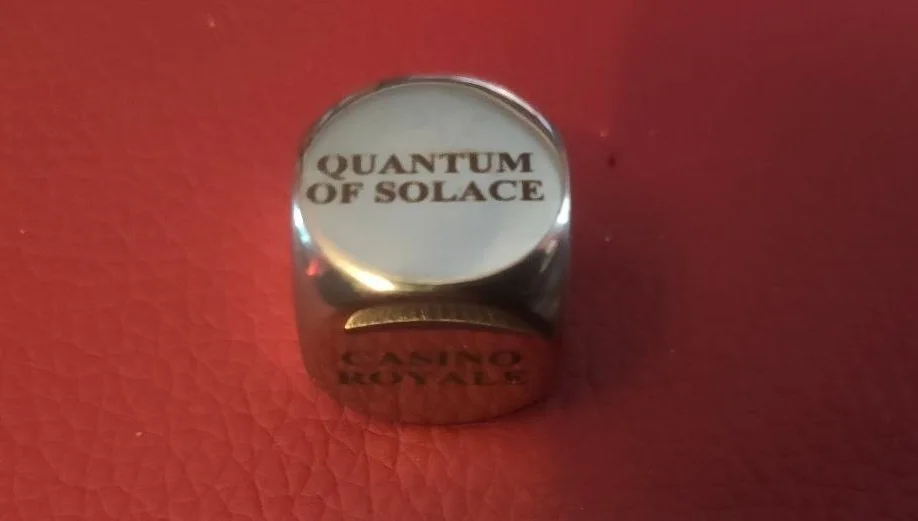 PROP - James Bond - FILM CHOOSING STAINLESS STEEL BOND FILM DICE, изображение 3