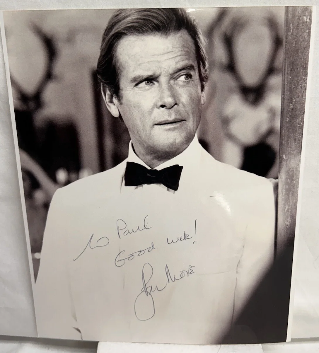 Roger Moore — Roger Moore Actor James Bond B/W 8x10 Picture Personalized, image 3