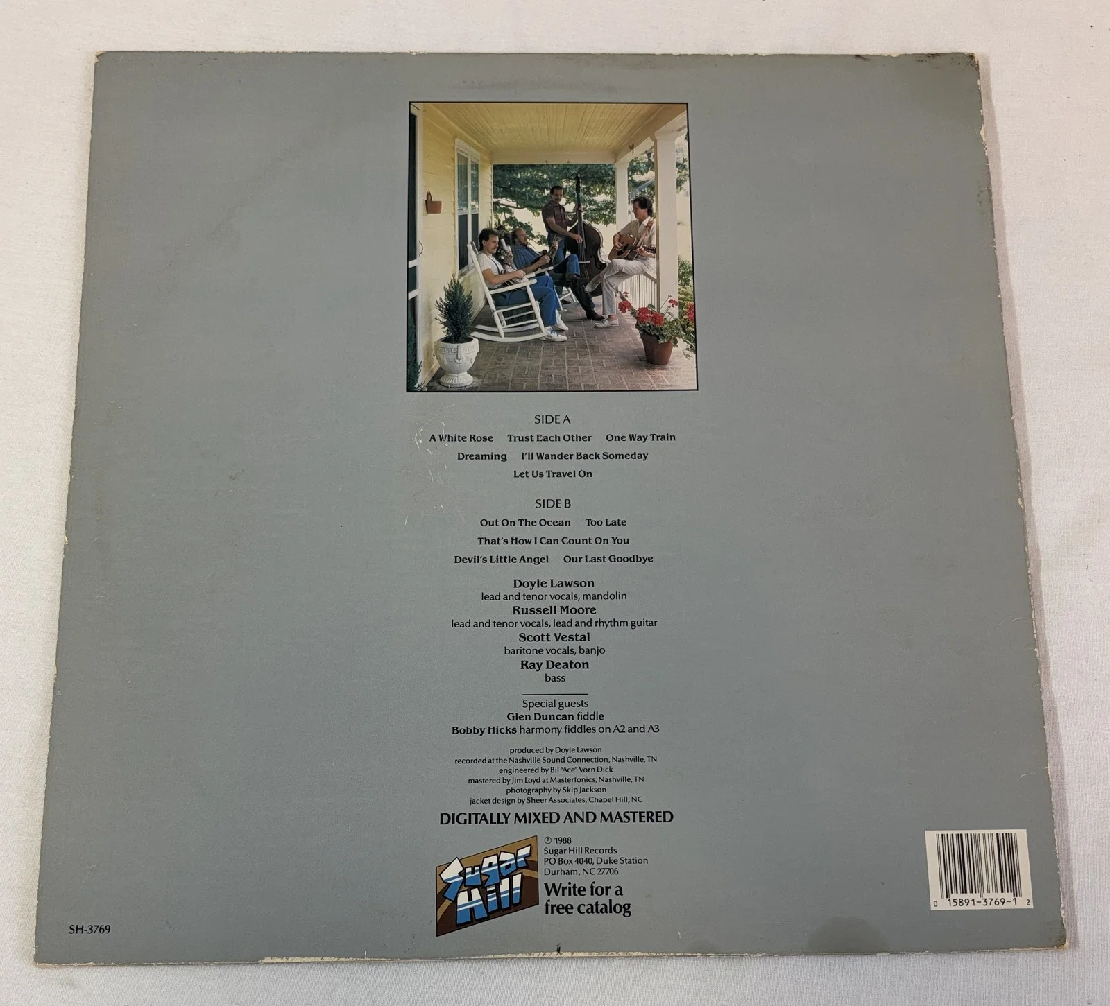 SIGNED LP sleeve (just the sleeve, no record) ~ DOYLE LAWSON & QUICKSILVER, изображение 2