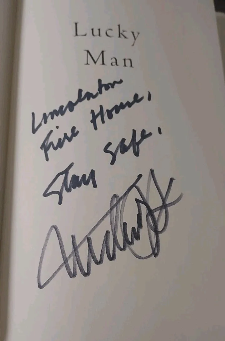 Michael J. Fox — Signed 1st Edition Lucky Man : A Memoir Michael J. Fox Firefighter Charity Item, изображение 2