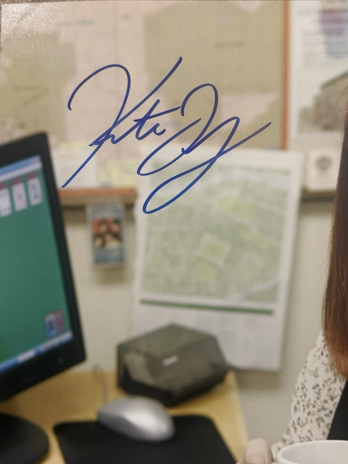Kate Flannery — KATE FLANNERY SIGNED AUTOGRAPHED THE OFFICE (MEREDITH) 11x14 - JSA, image 2