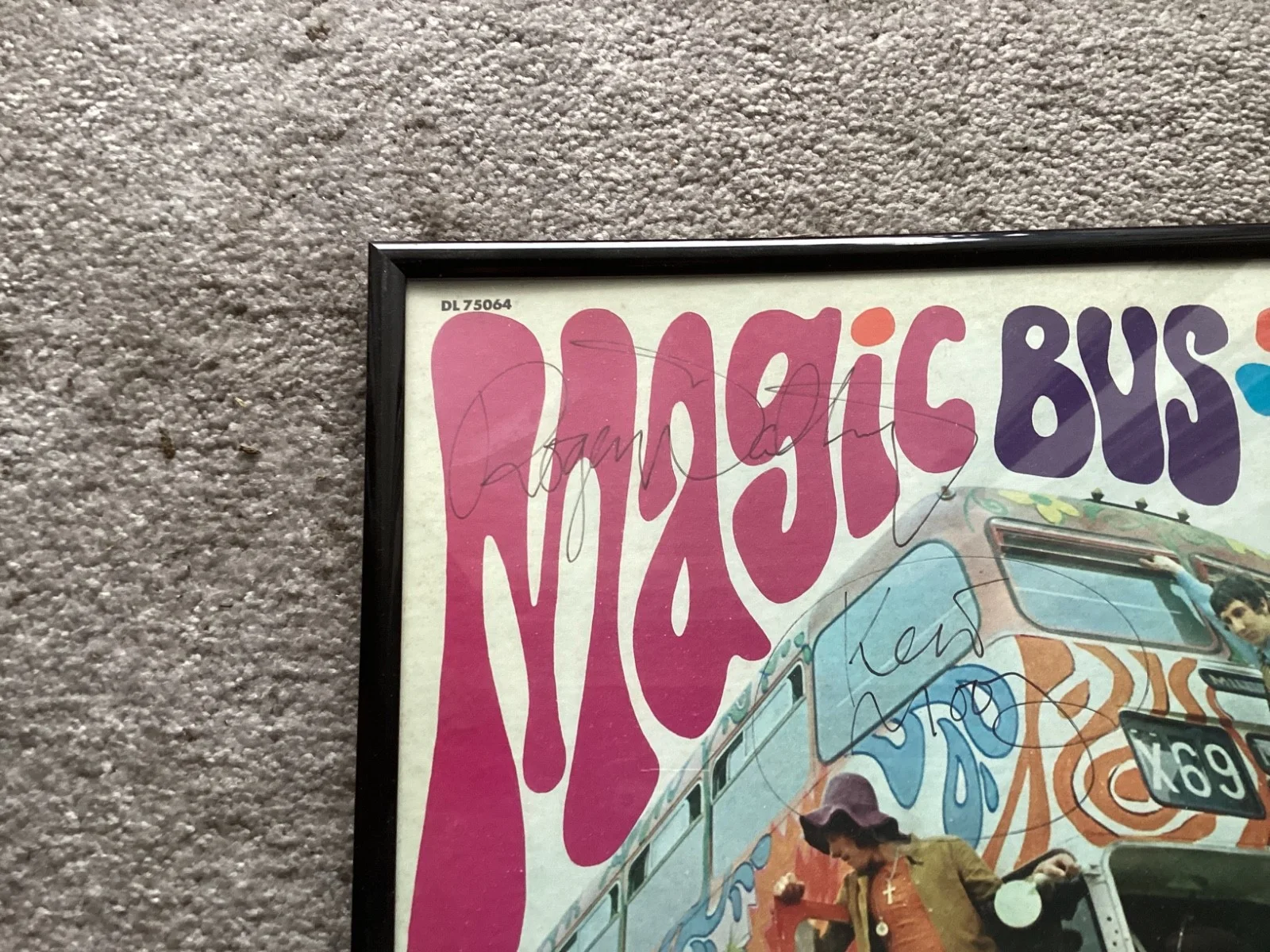 the who autograph, image 2