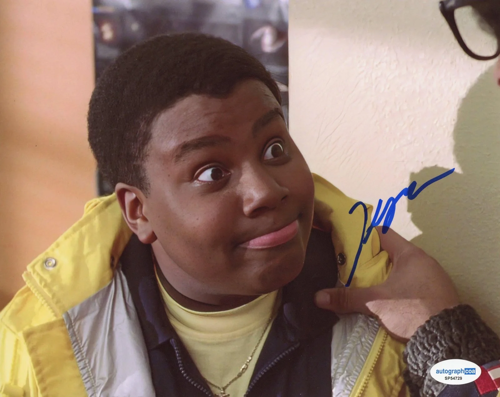 Kenan Thompson — Kenan Thompson "Good Burger" AUTOGRAPH Signed 'Dexter Reed' 8x10 Photo H ACOA, image 2