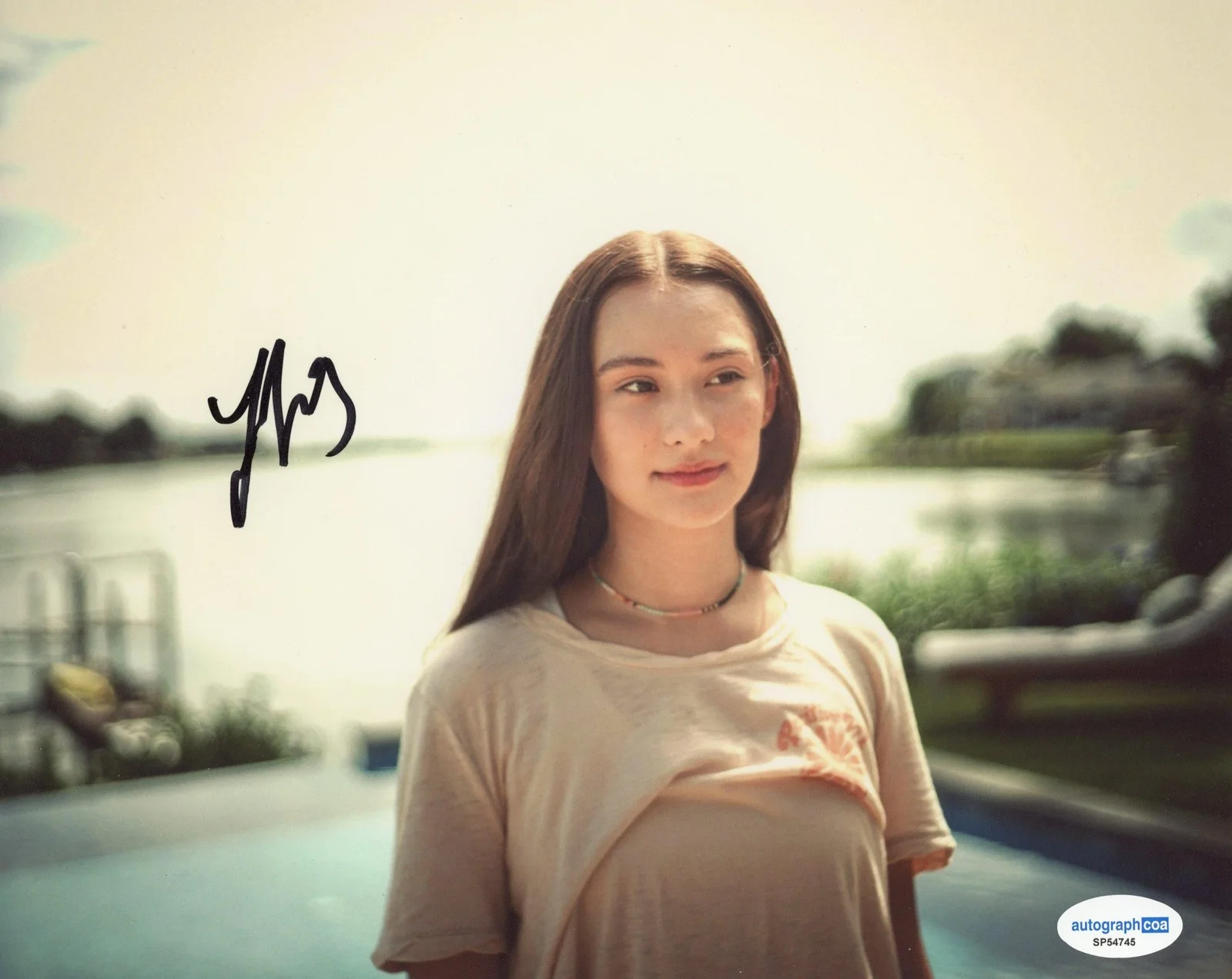 Lola Tung — Lola Tung "The Summer I Turned Pretty" AUTOGRAPH Signed 'Belly' 8x10 Photo ACOA, изображение 2