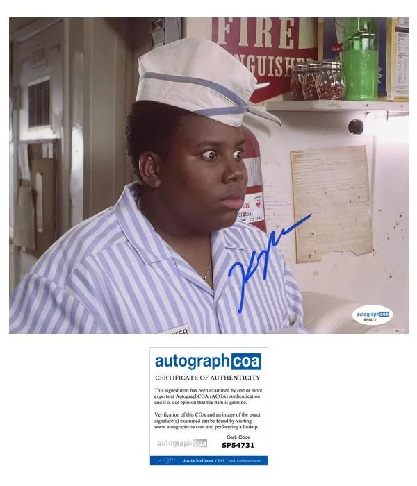 Kenan Thompson — Kenan Thompson "Good Burger" AUTOGRAPH Signed 'Dexter Reed' 8x10 Photo J ACOA