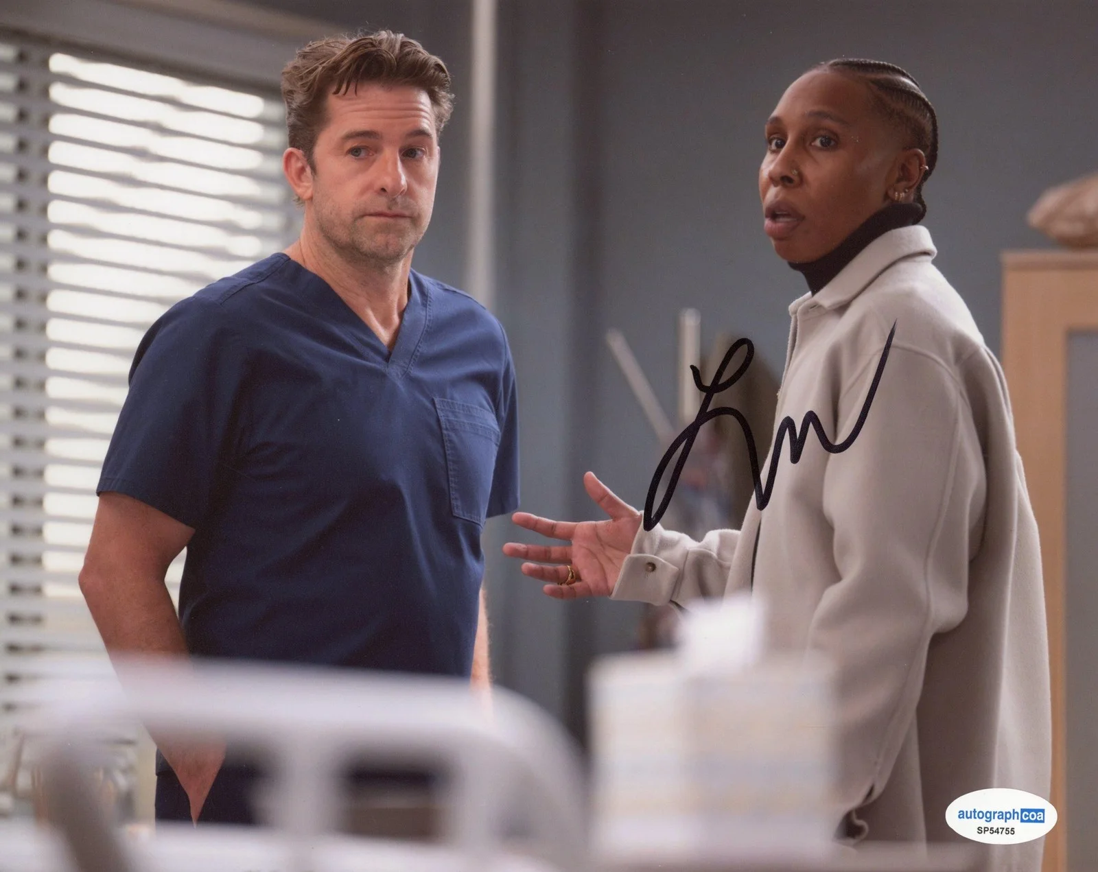 Lena Waithe — Lena Waithe "Grey's Anatomy" AUTOGRAPH Signed 'Dr. Evynn Moore' 8x10 Photo ACOA, изображение 2