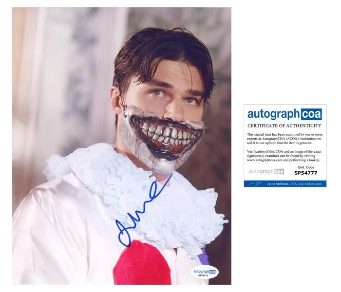 Finn Wittrock — Finn Wittrock "American Horror Story" AUTOGRAPH Signed 'Dandy Mott' 8x10 Photo