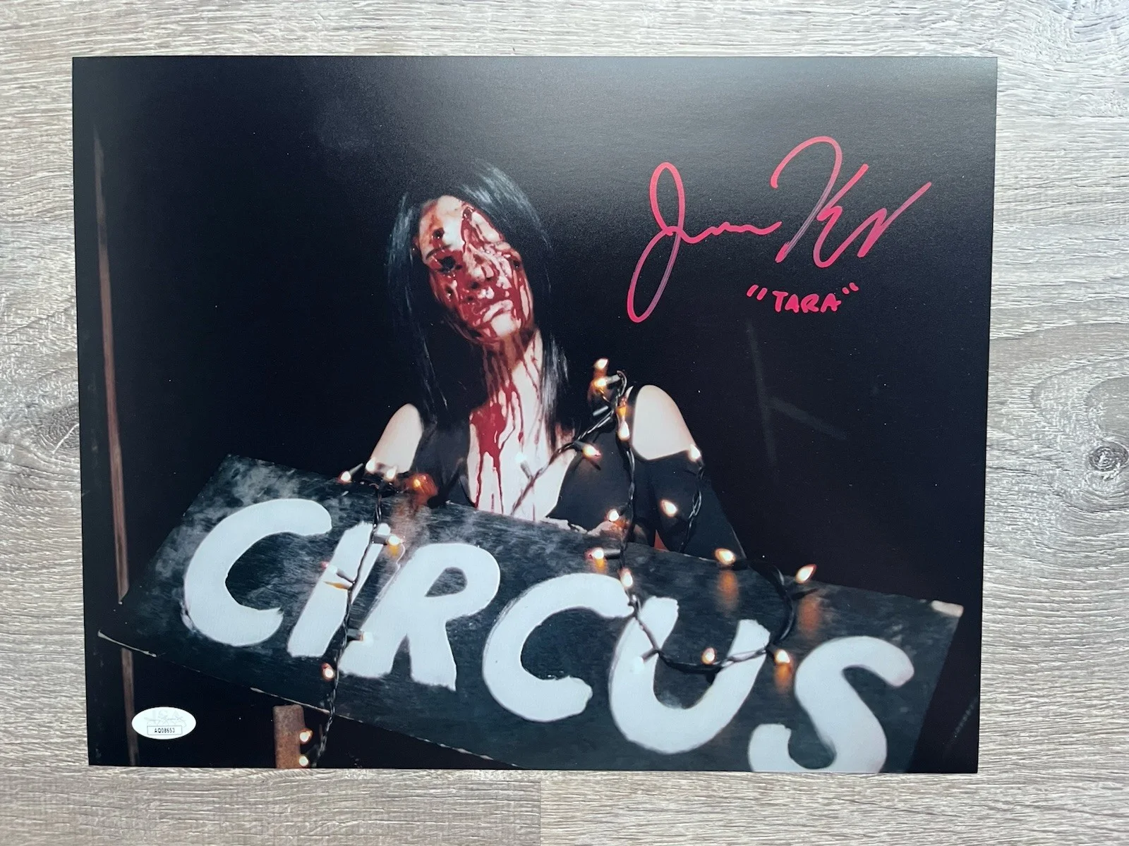 Jenna Kanell — Jenna Kanell Signed Terrifier 11x14 Photo JSA COA Tara Art The Clown Horror Auto, изображение 2