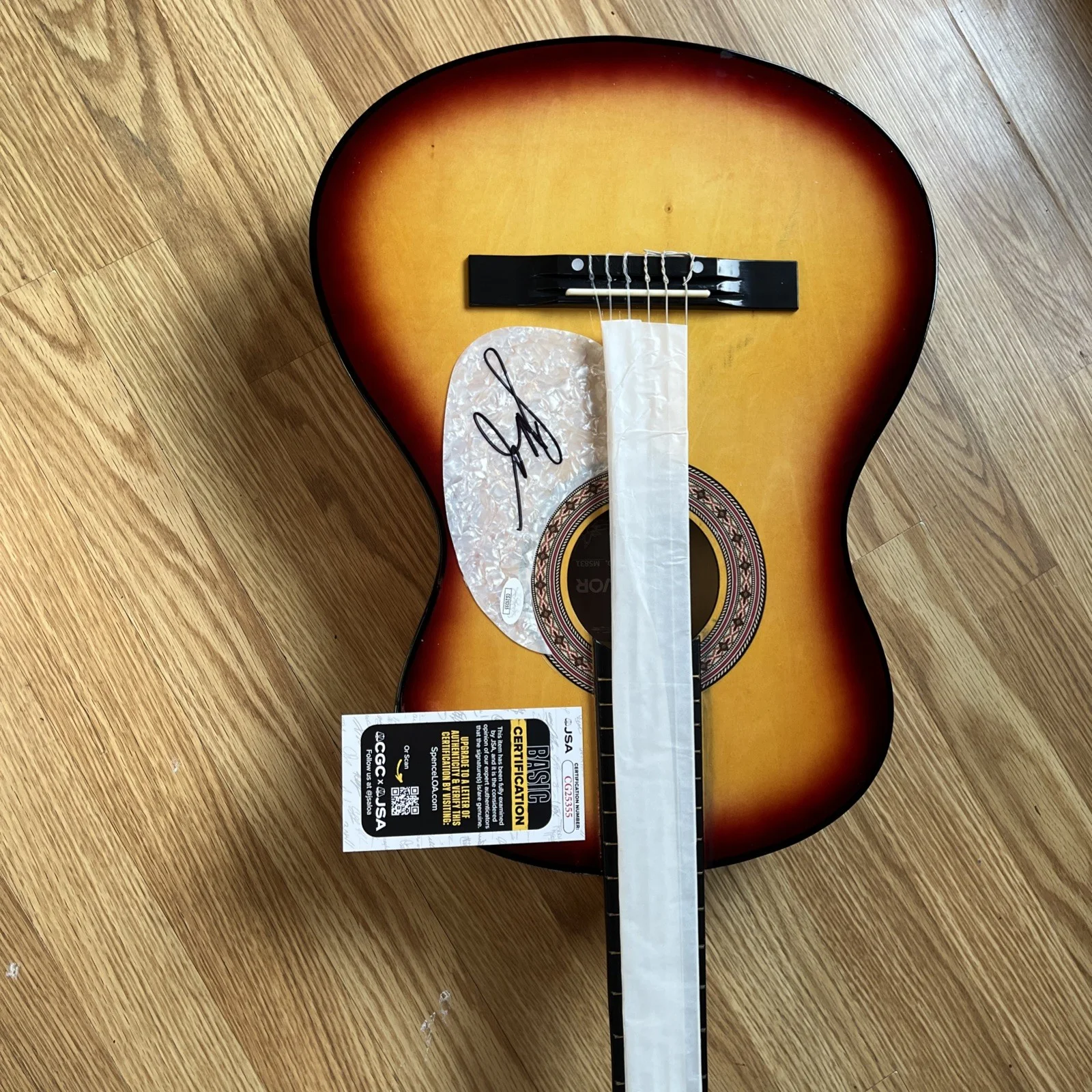 Luke Bryan Signed AUTOGRAPHED ACOUSTIC GUITAR JSA CERTIFIED COUNTRY STAR RARE, image 3