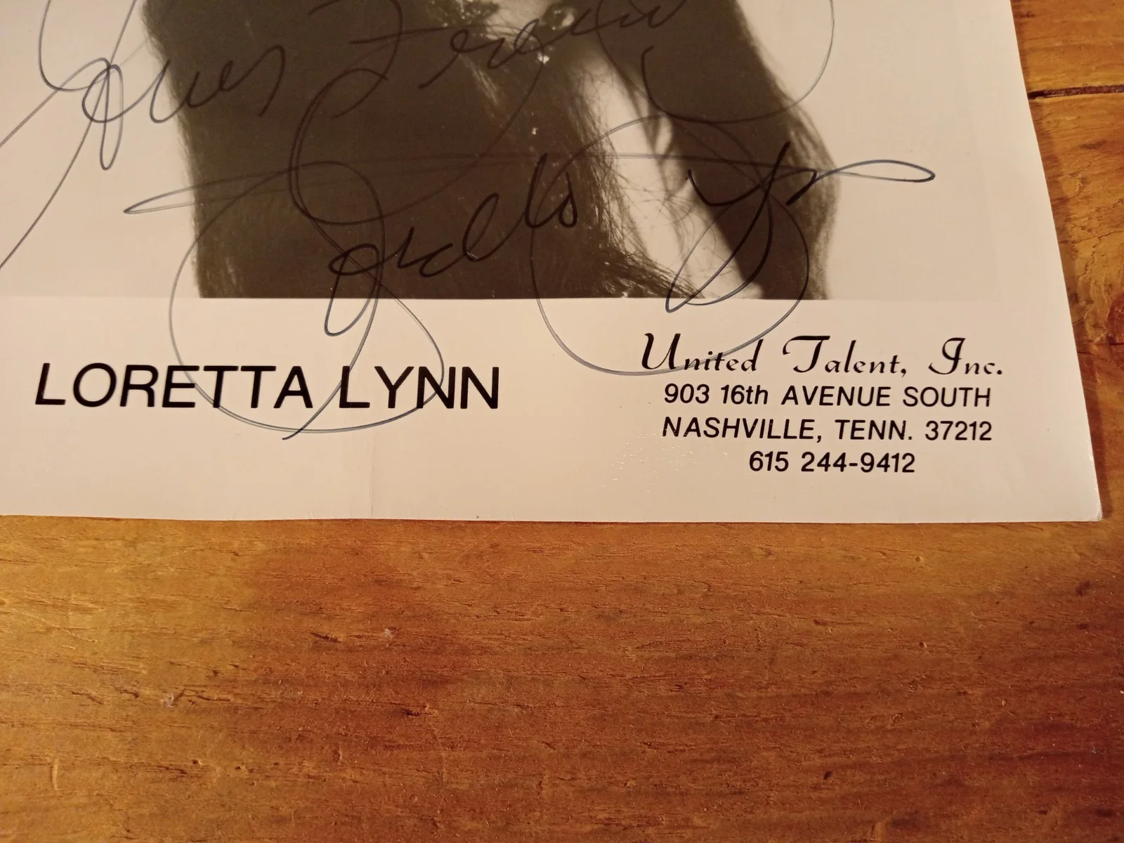 LORETTA LYNN Signed 8x10 DECCA RECORDS Photo United Talent Inc, изображение 3