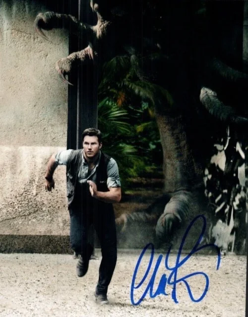 Chris Pratt — Chris Pratt Autographed 8x10 Photograph Actor Jurassic World Owen Grady COA TTM