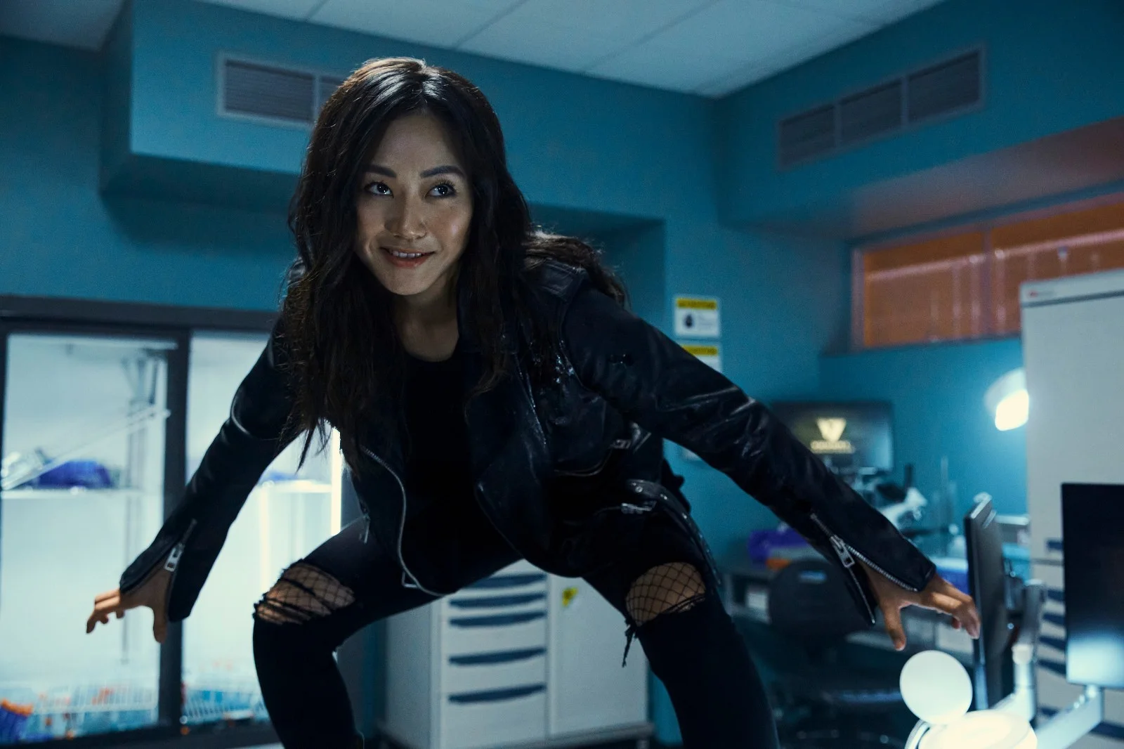 Karen Fukuhara — Karen Fukuhara Kimiko The Boys Signed 8x10 Autographed Reprint Photograph, изображение 5
