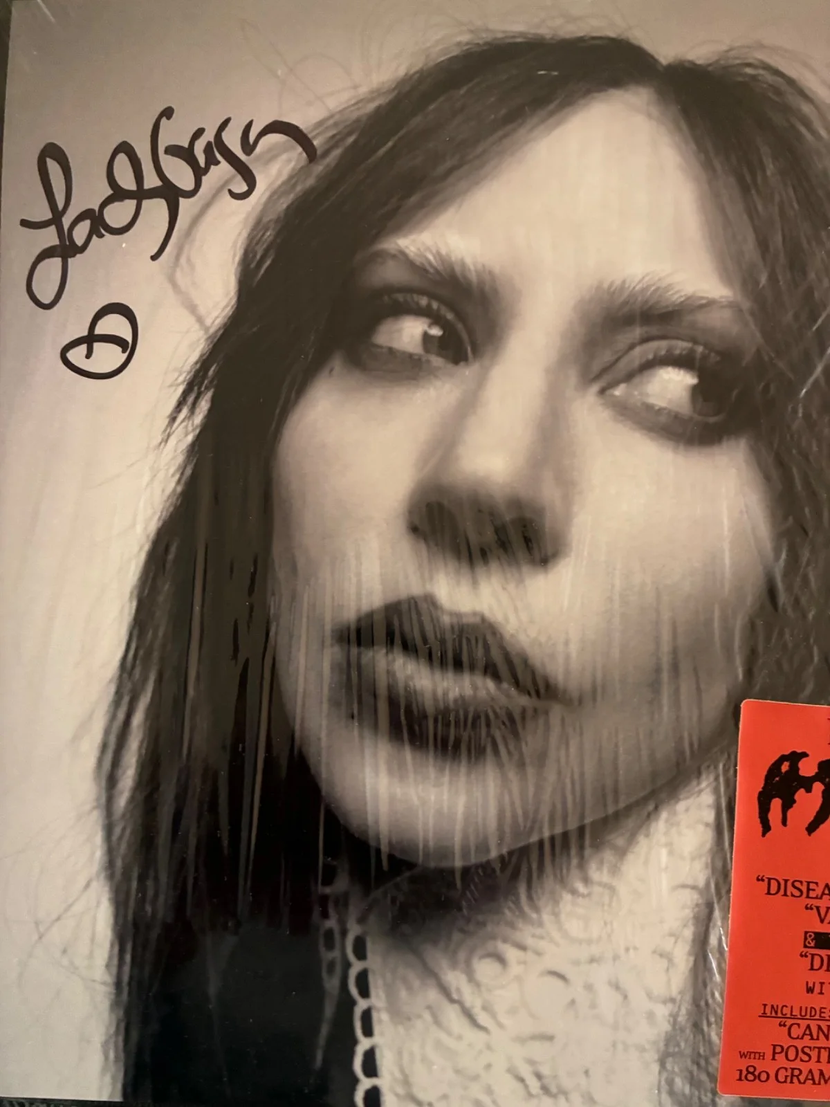 Lady Gaga Signed Mayhem Vinyl LP Autograph 180g Alt Cover & Poster/6 CD singles, изображение 2