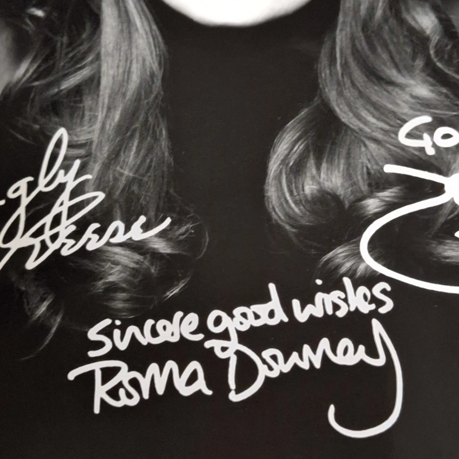 Della Reese — AUTOGRAPHED ROMA DOWNEY,JOHN DYE, DELLA REESE, TOUCHED BY AN ANGEL PHOTO 10x8", изображение 5