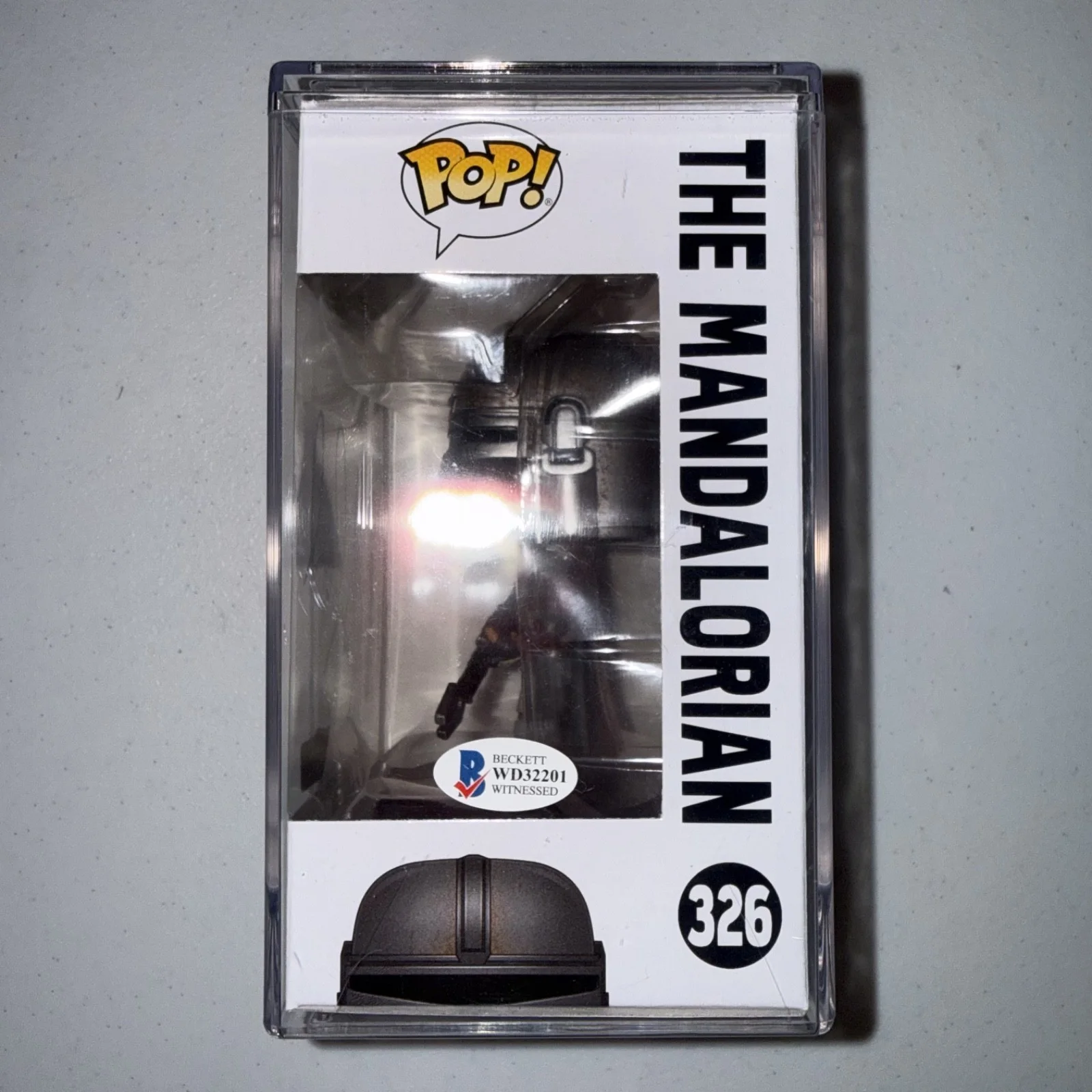 Pedro Pascal — Pedro Pascal Signed Funko Pop #326 The Mandalorian (Star Wars) - Beckett COA, image 2