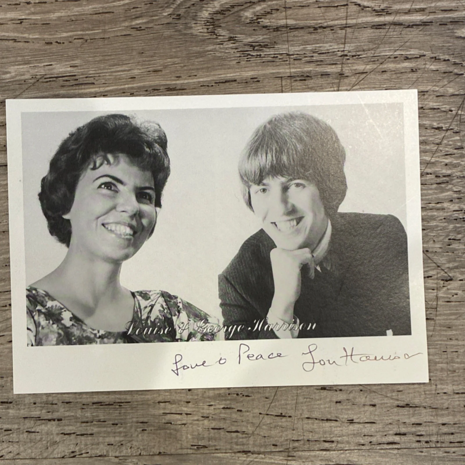 Louise & George Harrison Signed Photo Love & Peace Original Music Memorabilia, изображение 2