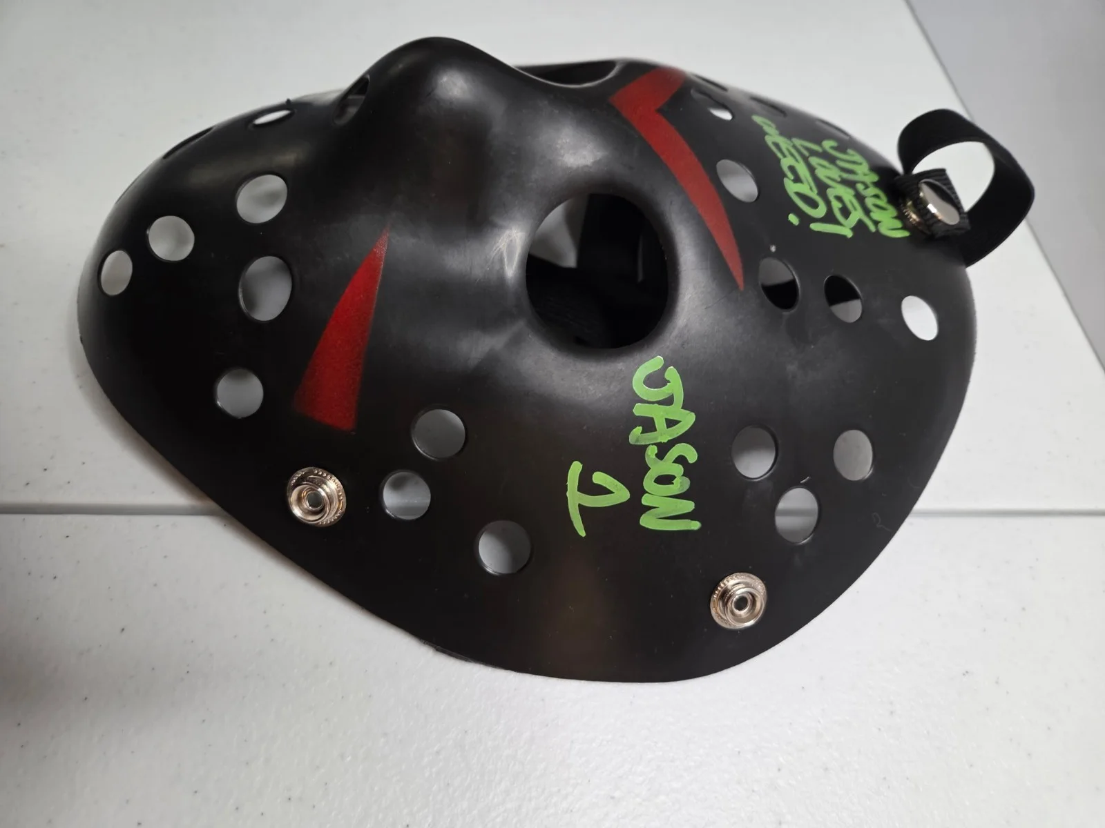 Ari Lehman — Ari Lehman Signed Jason Voorhees Mask Beckett Authenticated, image 3