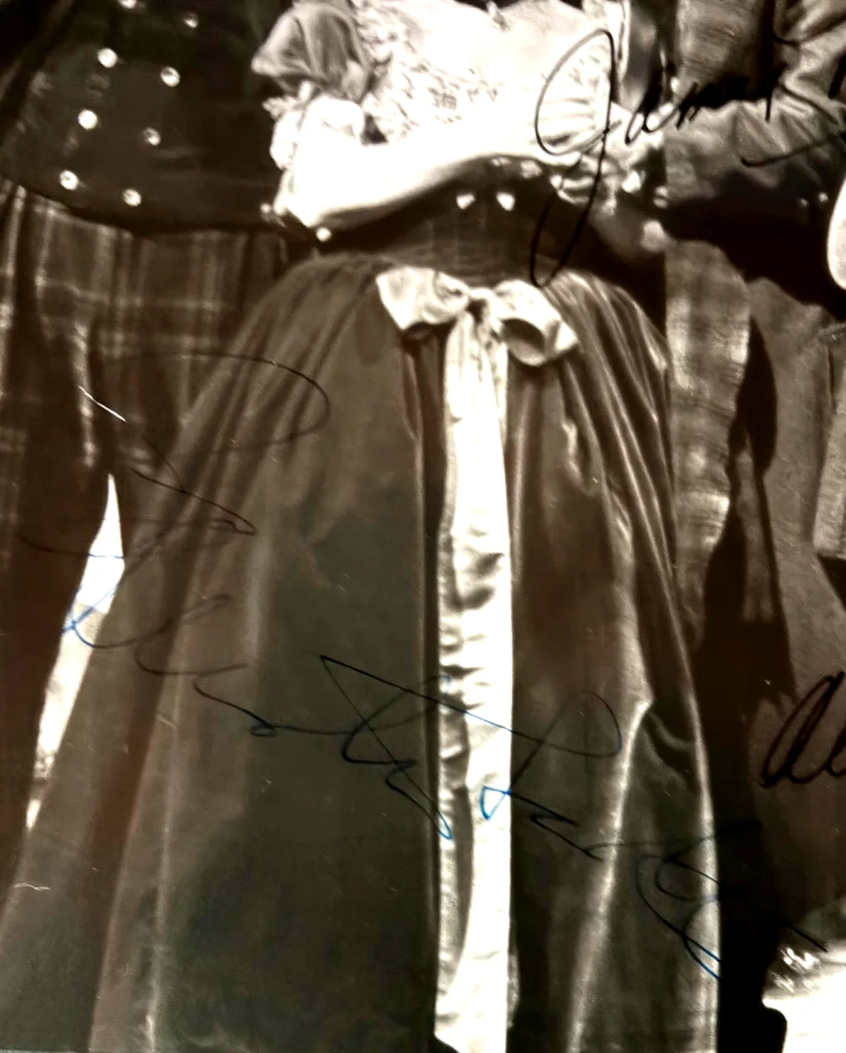 Allan Monk, James Morris, Renata Scotto — ALLAN MONK JAMES MORRIS RENTATA SCOTTO AUTOGRAPHED 8X10 PHOTO OPERA RARE PSA COA, изображение 4