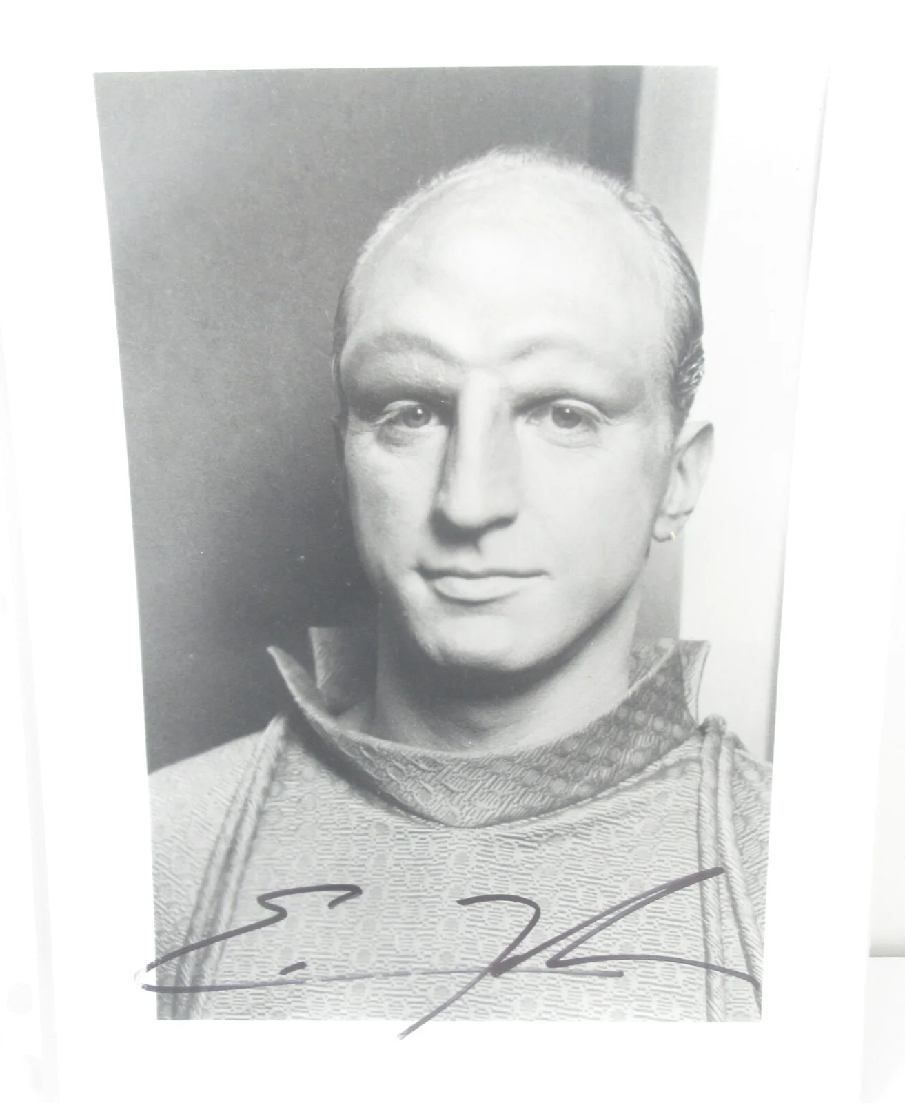 Eric Menyuk — Star Trek The Next Generation The Traveler Eric Menyuk Signed B/W 8 x 10 Photo, изображение 3