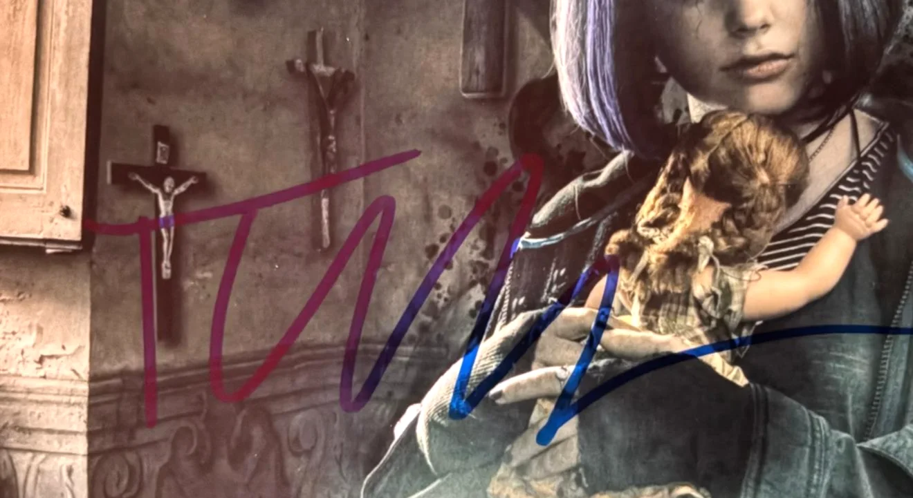 Teagan Croft — TEAGAN CROFT SIGNED AUTOGRAPHED 8X10 PHOTO TEEN TITANS RAVEN DC COMICS PSA COA, image 2